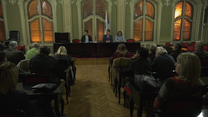 Istoricari tribina YT