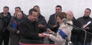 U prisustvu visokih državnih funkcionera uručeni su ključevi za 11 stanova za izbeglice u gradu Zrenjaninu