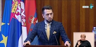Skupština se zadužila – a para ima!