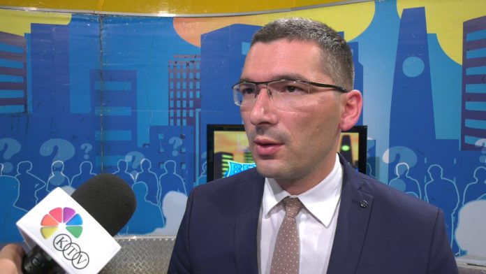 Miroslav Parovic pitanje za Objektiv YT