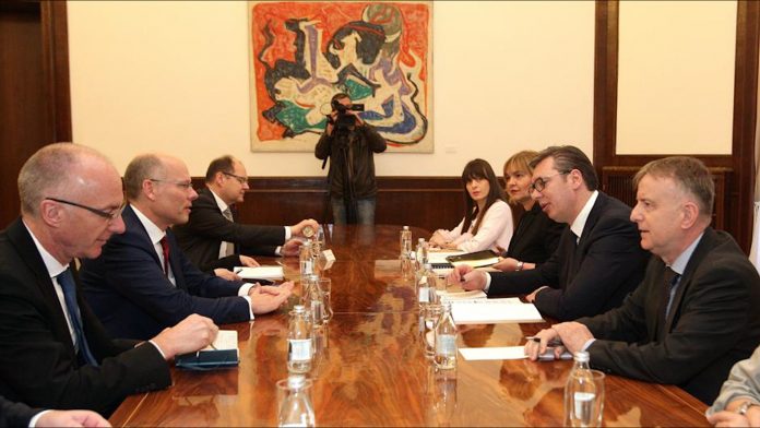 Aleksandar Vucic i poslanici Bundestaga YT