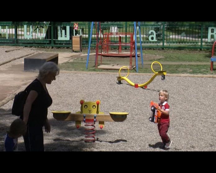 BIJELJINA gradski park i igraliste ambasadorka