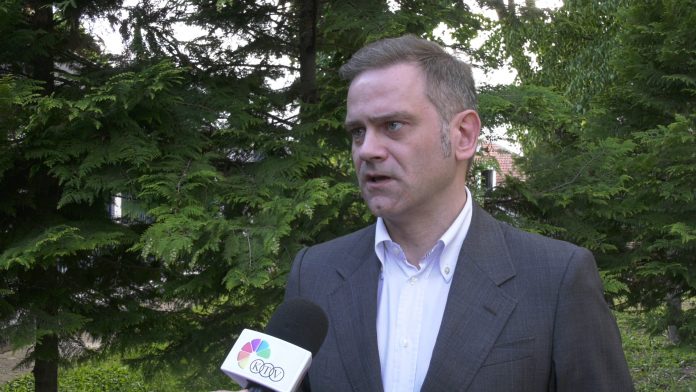 Borko Stefanovic pitanje za Objektiv YT