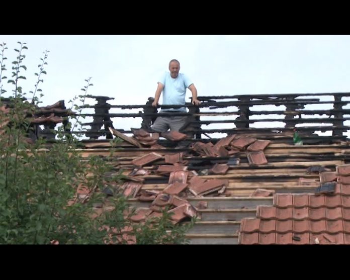 BIJELJINA POZAR UDARIO GROM U KUCU
