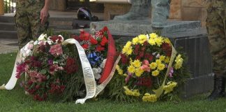 Polaganje venaca povodom Dana ustanka u Drugom svetskom ratu