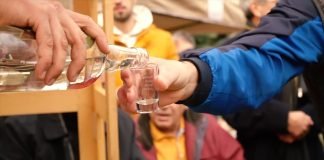 Poljoprivredni inspektori oduzeli i uništili više od 560 litara rakije