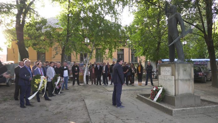 Botos slava sela YT