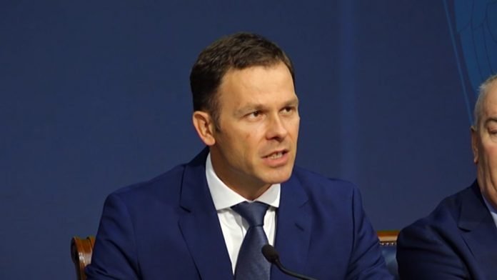 Sinisa mali