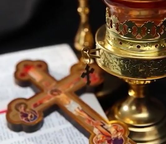 Srpska pravoslavna crkva i vernici slave jesenji Krstovdan