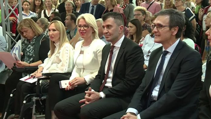 Sajam jednaki Zoran Djordjevic