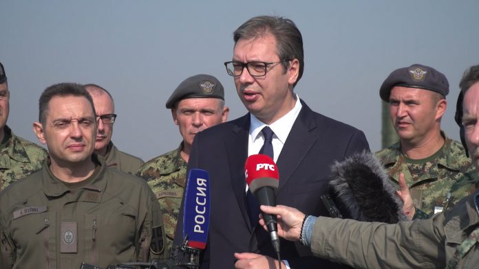 Vucic obilazak raketnog sistema