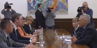 Predsednik Vučić razgovarao sa ambasadorom Rusije Bocan Harčenkom