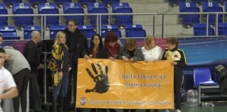 Održan performans „Za sigurniju budućnost žena i devojčica„