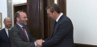 Predsednik Vučić sastao se sa šefom poslaničkog kluba Evropskog parlamenta Manfredom Veberom