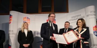 Predsednik Vučić posetio Mrkonjić Grad i Drvar
