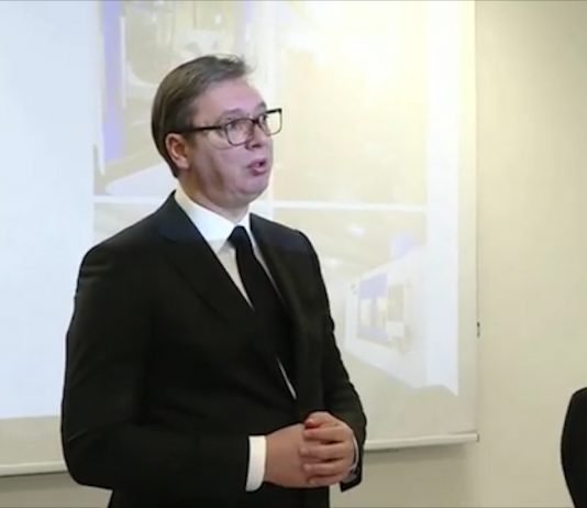Predsednik Vučić obišao fabriku Mei Ta u Bariču kod Obrenovca