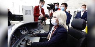Zorana Mihajlović posetila je laboratoriju sistema za kontrolu brze pruge Beograd-Budimpešta
