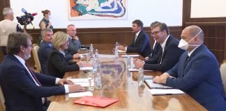 Sastanak Vučića sa predstavnicima Hrvatskog nacionalnog vijeća