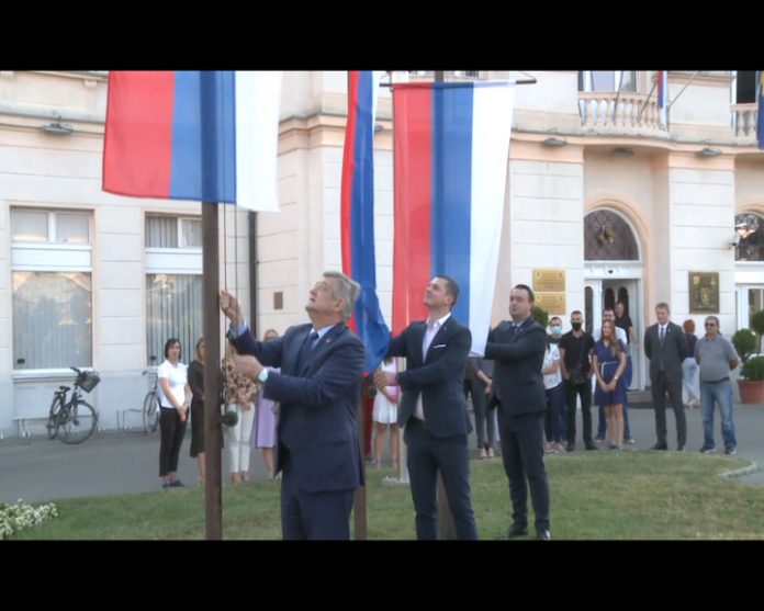 BIJELJINA DIZANJE ZASTAVE
