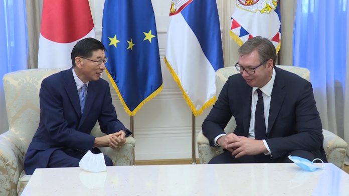 Vucic i ambasador Japana