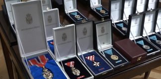 Vučić uručio odlikovanja pripadnicima Ministarstva odbrane i Vojske Srbije