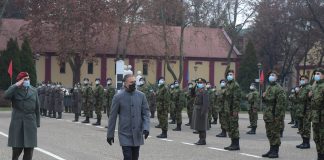 Ministar Stefanović na polaganju vojničke zakletve u Valjevu