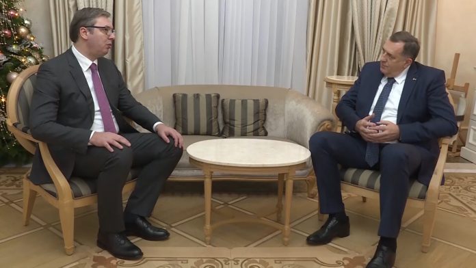 vucic dodik