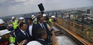 Predsednik Vučić prisustvovao ceremoniji obeležavanja završetka radova na konstrukciji Kule Beograd