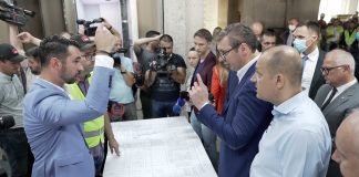 Vučić obišao radove na rekonstrukciji Kliničkog centra Srbije
