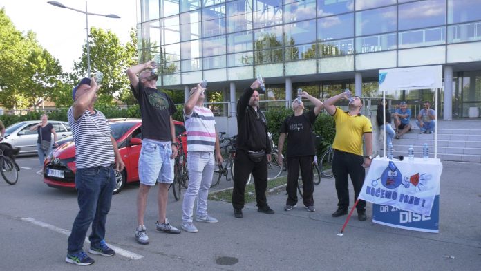 Protest voda YT