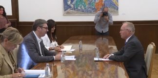 Sastanak Vučića i šefa Misije OEBS-a