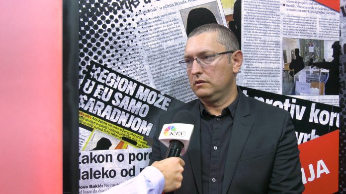 Davidović 4 YT