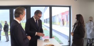 Vučić prisustvovao otvaranju fabrike čokolade kompanije Barry Callebaut u Novom Sadu