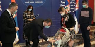 Bespovratna sredstva Pokrajinske vlade za 237 porodica sa troje ili četvoro dece