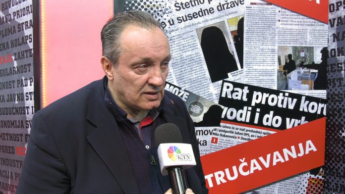 BRANKO DRAGAŠ Ekonomista Dranko Bragaš je izneo