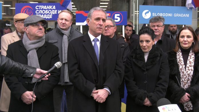 Djilas i Marinika YT.mp4_snapshot_02.37.200