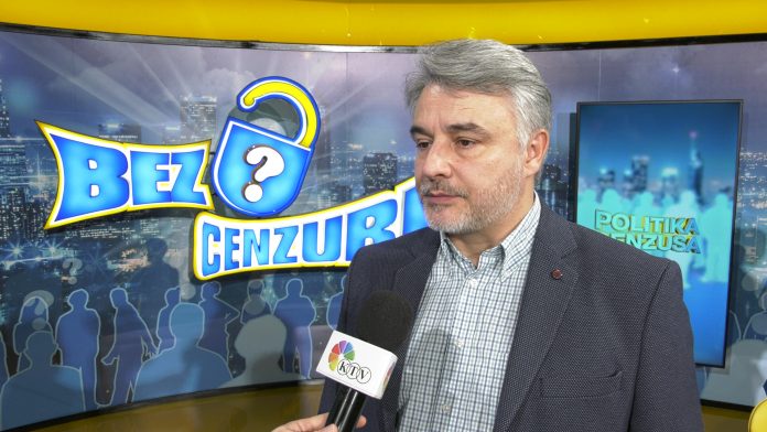 Glisic referendum ustav farsa