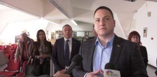Ministar prosvete Branko Ružić posetio Srednju medicinsku školu u Zrenjaninu