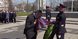 Vulin – Polaganje venca u znak sećanja na poginule policijske službenike u NATO agresiji