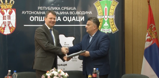 Igor Mirović posetio opštinu Odžaci i uručio Ugovor o finansiranju izgradnje fabrike vode