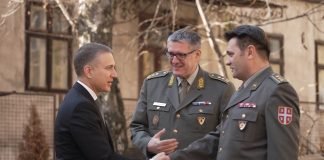 Ministar Stefanović obišao Centar za usavršavanje kadrova obaveštajne službe