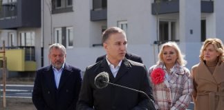 Ministar Stefanović prisustvovao useljenju pripadnika bezbednosnih snaga u nove stanove