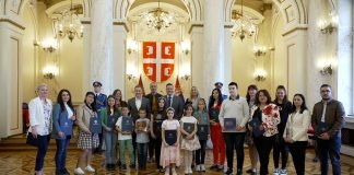Pobednici konkursa „Naš vojnik, naš heroj“.
