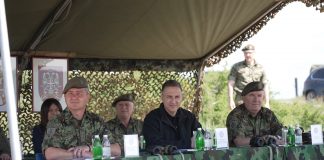 Stefanović obišao vojnike na dobrovoljnom služenju vojnog roka