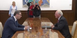 Vučić se sastao sa ambasadorom Sjedinjenih Američkih Država