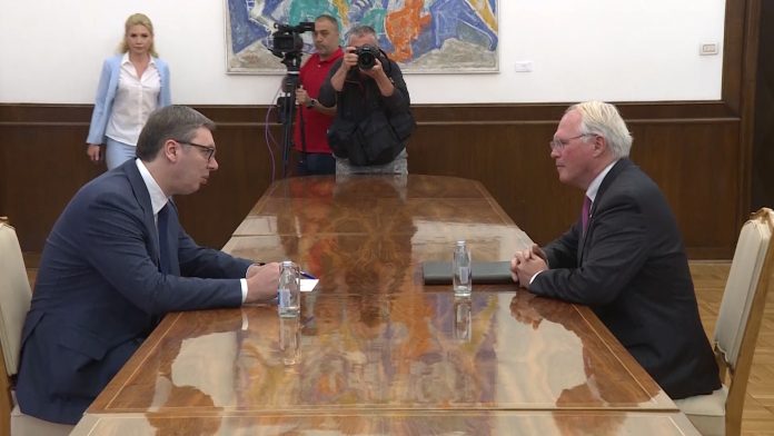 Vucic i Kris Brdo