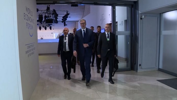 Vucic u davosu