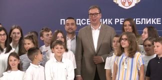 Predsednik Srbije primio srpsku decu iz Hrvatske, Mađarske i Slovenije