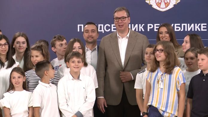 Vucic primio decu