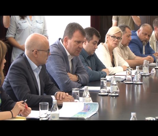 Mirović, Momirović i Vučević obišli radove na izgradnji mosta u okviru Fruškogorskog koridora